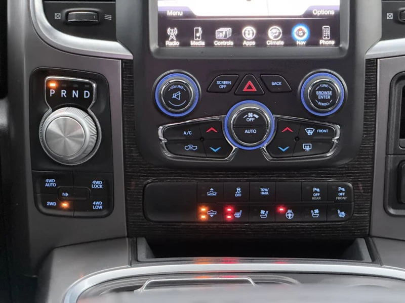 Dodge RAM 1500 Laramie Longhorn ALPINE* ОБДУХВАНЕ* CAM* ПОДГРЕВ* , снимка 17 - Автомобили и джипове - 52749113