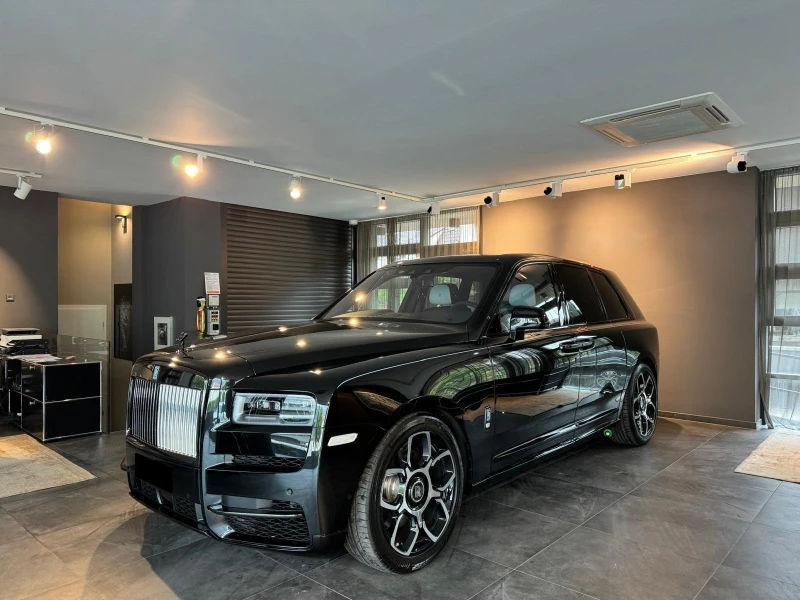 Rolls-Royce Cullinan BLACK BADGE/BESPOKE/SHOOTING STAR/CARBON/, снимка 2 - Автомобили и джипове - 52811314