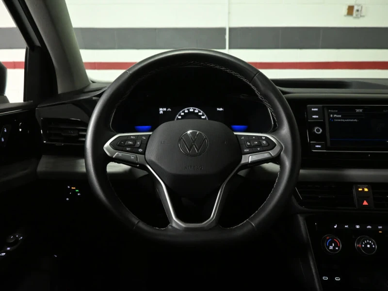 VW Taos * HeadUp* AвтоКредит* (ЦЕНА ДО БГ), снимка 8 - Автомобили и джипове - 53447261