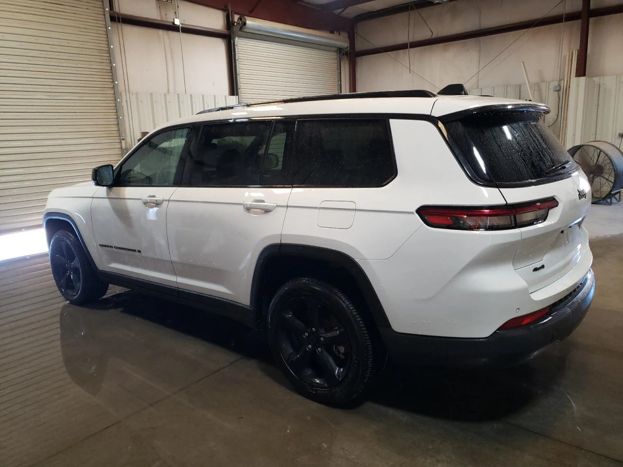 Jeep Grand cherokee 2023 JEEP GRAND CHEROKEE L LAREDO - изображение 4