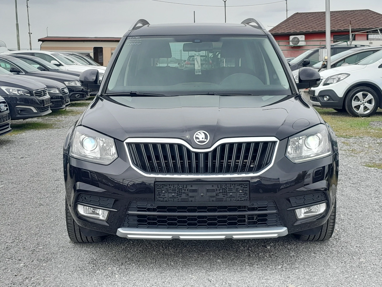 Skoda Yeti 1.6tdi avtomat - изображение 2