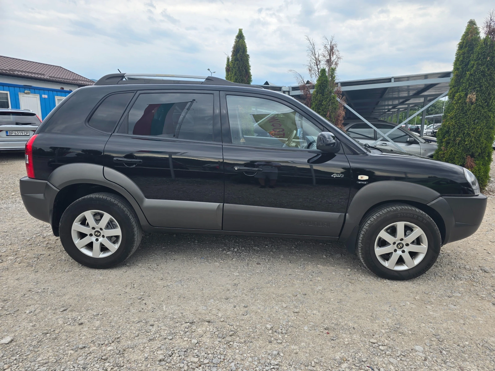 Hyundai Tucson 2.0CRDI 4WD АВТОМАТИК  - изображение 6