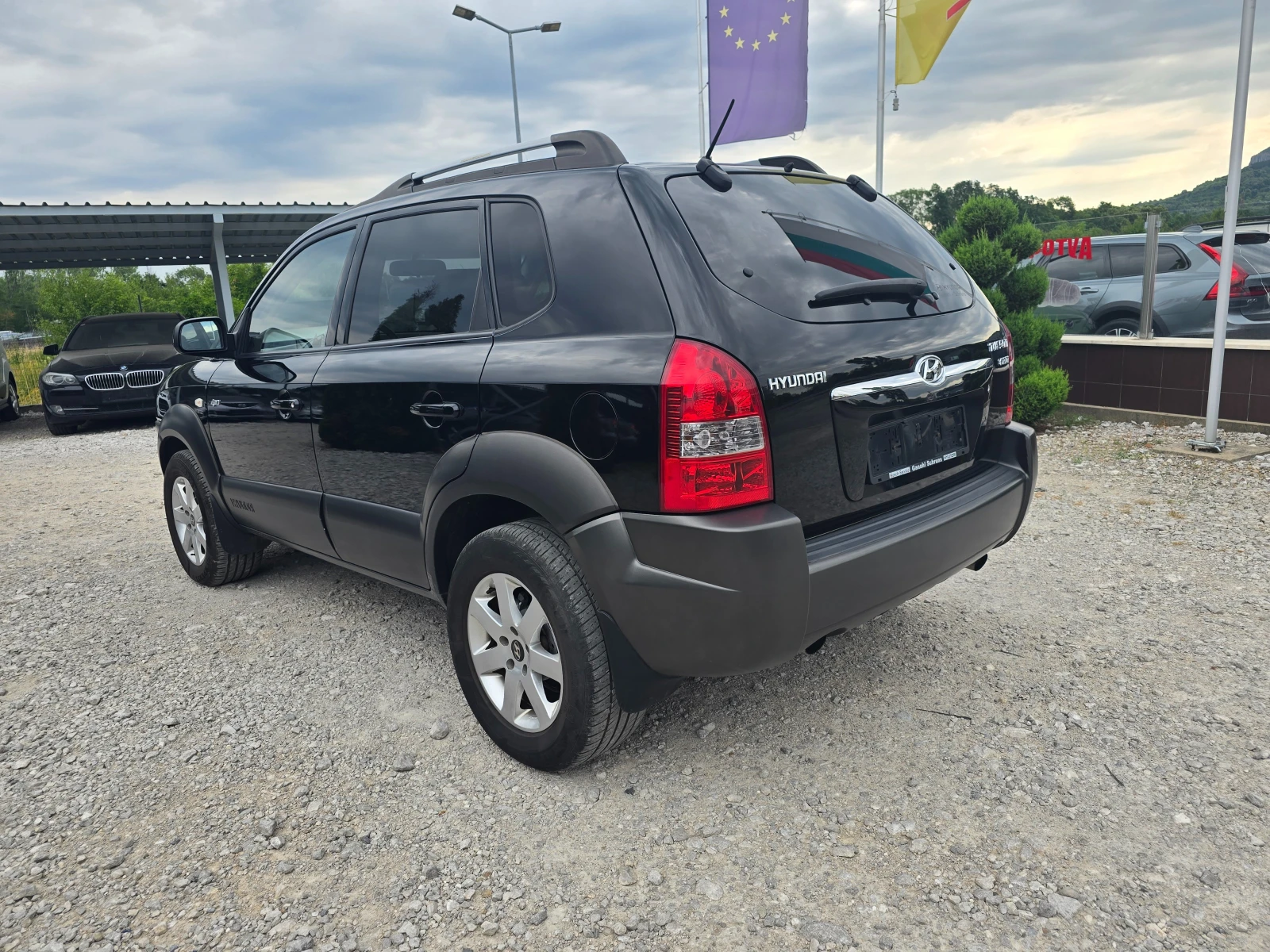 Hyundai Tucson 2.0CRDI 4WD АВТОМАТИК  - изображение 3