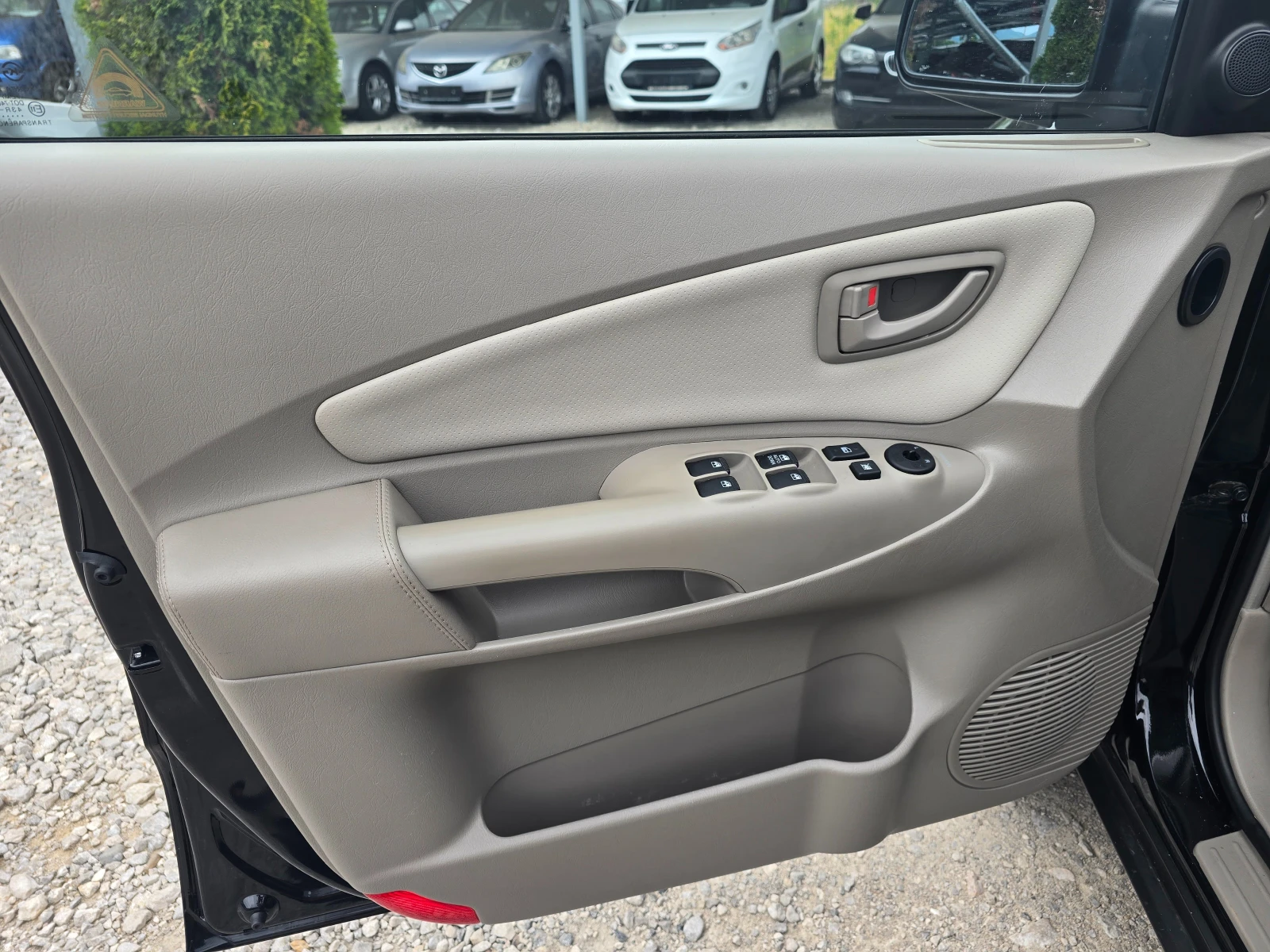 Hyundai Tucson 2.0CRDI 4WD АВТОМАТИК  - изображение 10