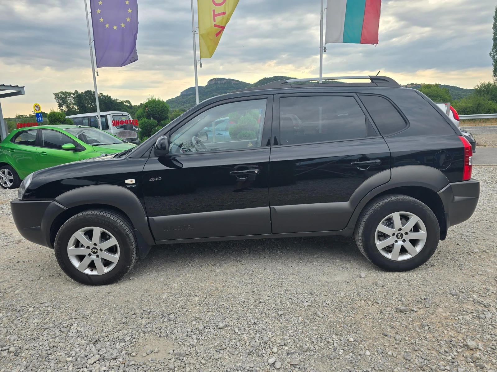 Hyundai Tucson 2.0CRDI 4WD АВТОМАТИК  - изображение 2