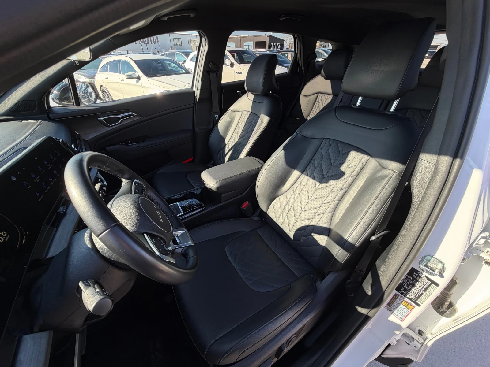 Kia Sportage X-Line* 2023* 2.5i* 4x4 - изображение 9