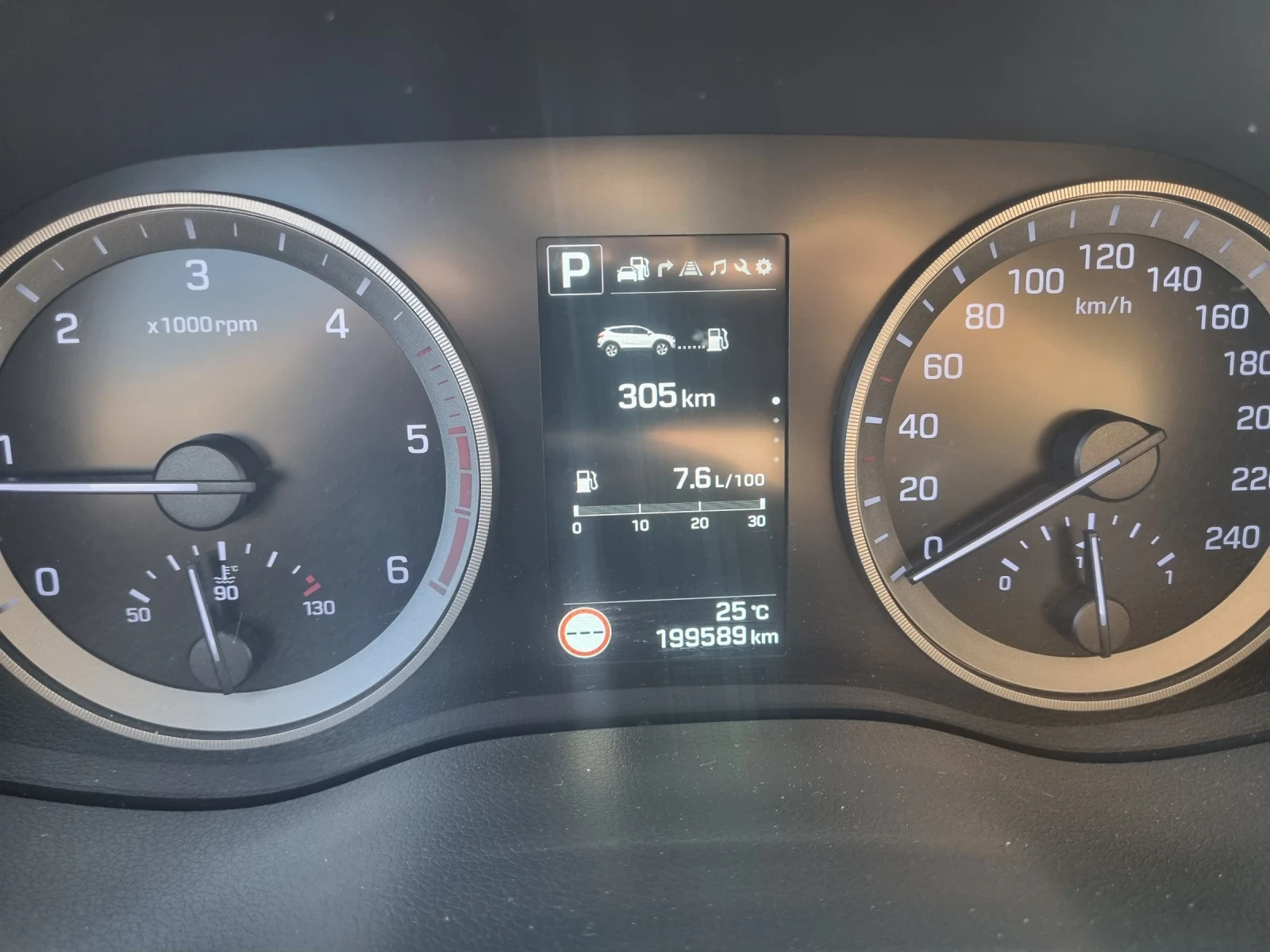 Hyundai Tucson, снимка 7 - Автомобили и джипове - 55750834