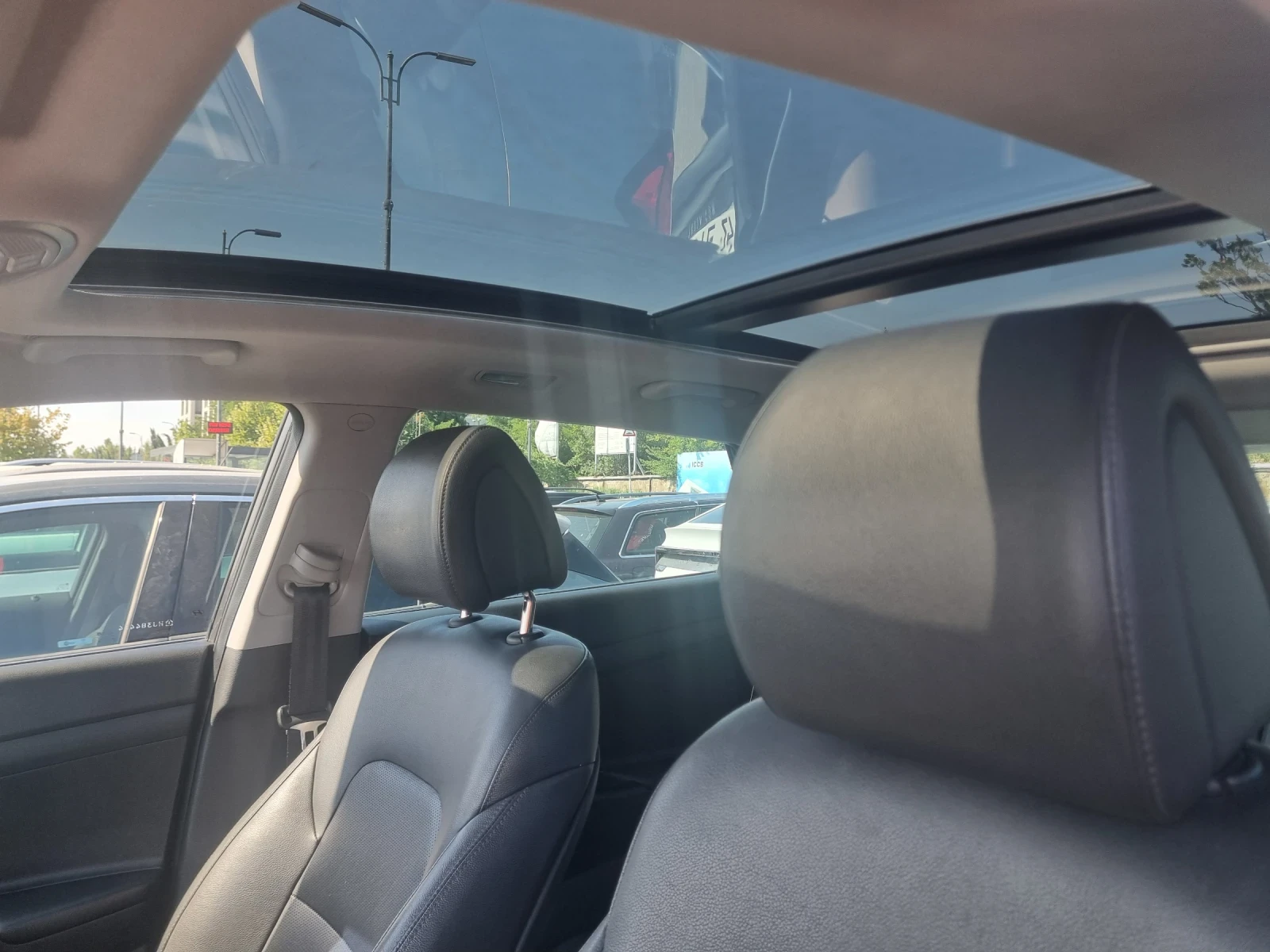 Hyundai Tucson, снимка 3 - Автомобили и джипове - 55750834
