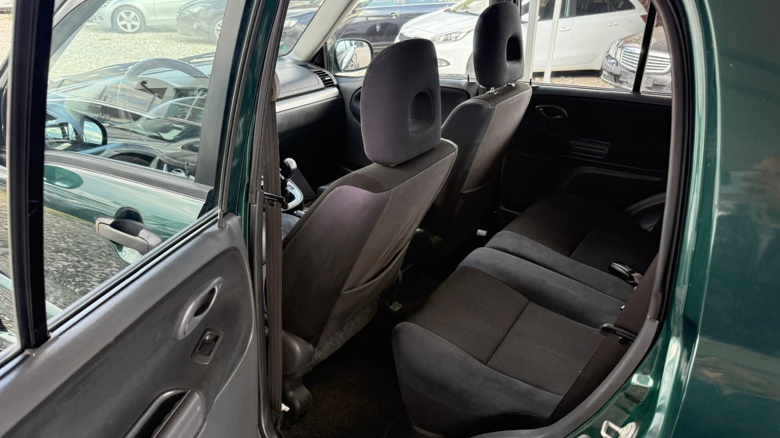 Suzuki Vitara 2.0 i 128 ps, снимка 8 - Автомобили и джипове - 56199484