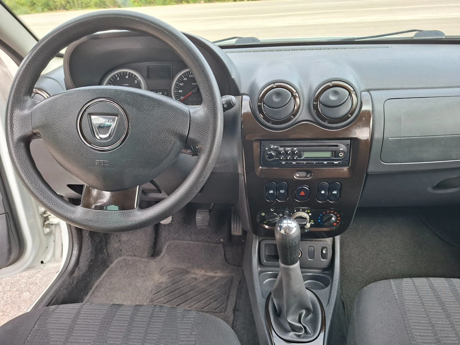 Dacia Duster 1, 5dci* 90к.с* Klima, снимка 14 - Автомобили и джипове - 56224014