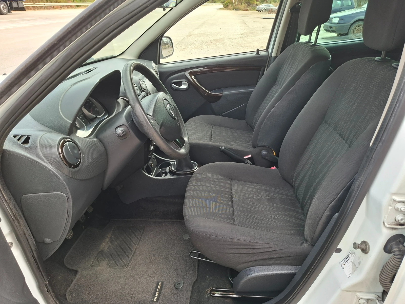 Dacia Duster 1, 5dci* 90к.с* Klima, снимка 9 - Автомобили и джипове - 56224014
