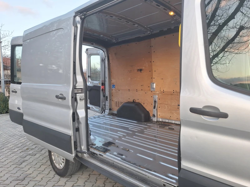 Ford Transit 2.2 TDCI Клима EURO5b L2H2, снимка 8 - Бусове и автобуси - 52485436