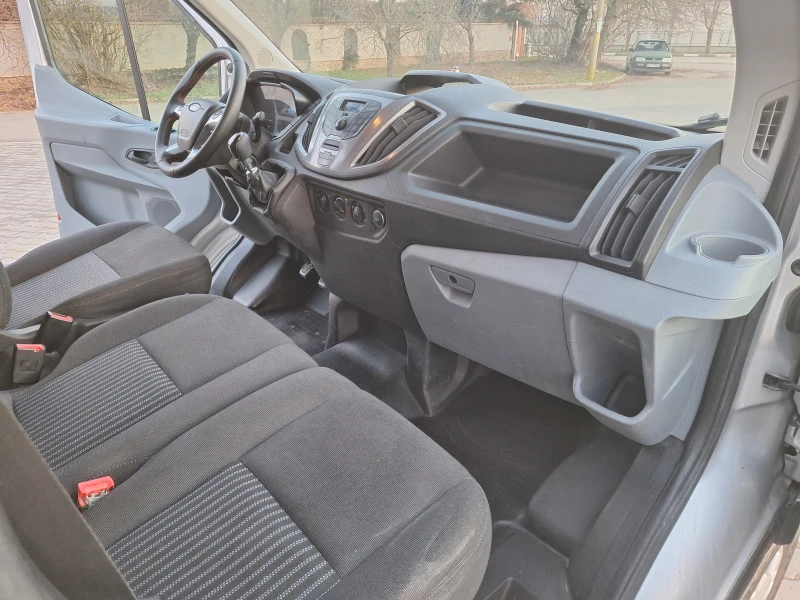 Ford Transit 2.2 TDCI Клима EURO5b L2H2, снимка 13 - Бусове и автобуси - 52485436