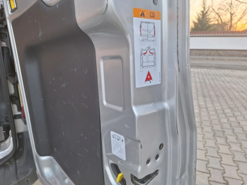 Ford Transit 2.2 TDCI Клима EURO5b L2H2, снимка 15 - Бусове и автобуси - 52485436