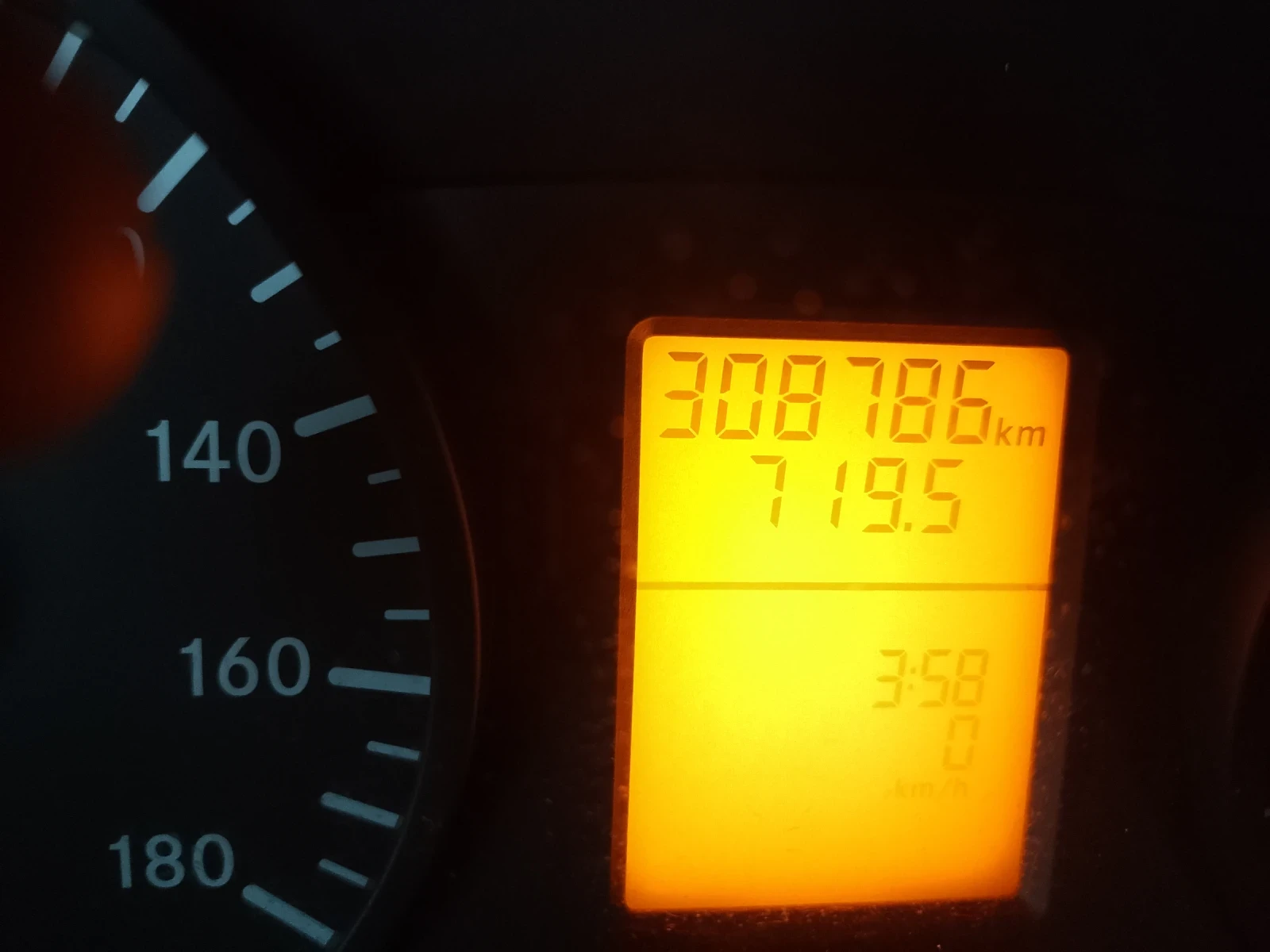 Mercedes-Benz Sprinter 211, снимка 4 - Бусове и автобуси - 54728714