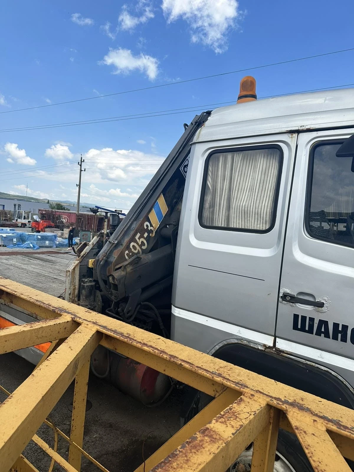 Mercedes-Benz 1317 Пътна помощ със Кран 11999 кг, снимка 3 - Камиони - 55038331