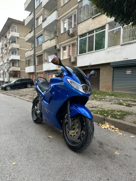 ����� �� �������� �� Triumph Sprint ST 1050