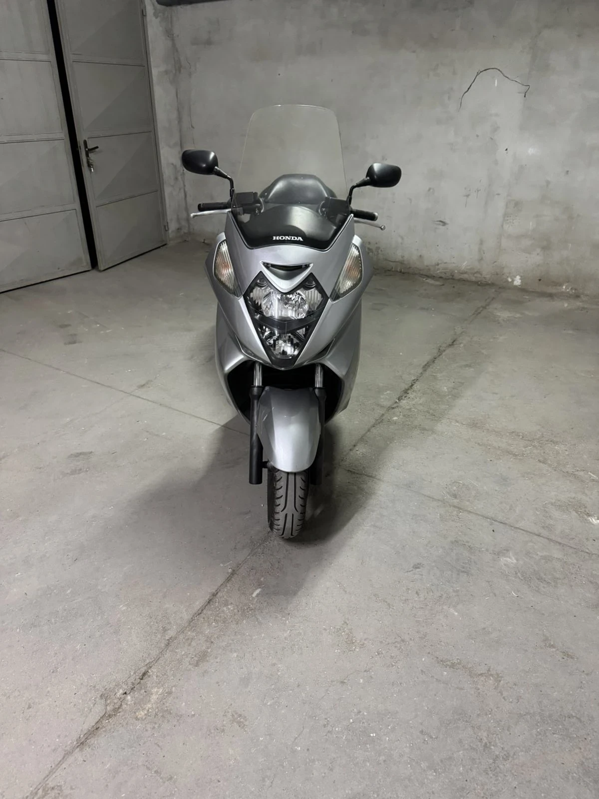 Honda Silver Wing 400, снимка 2 - Мотоциклети и мототехника - 54901895