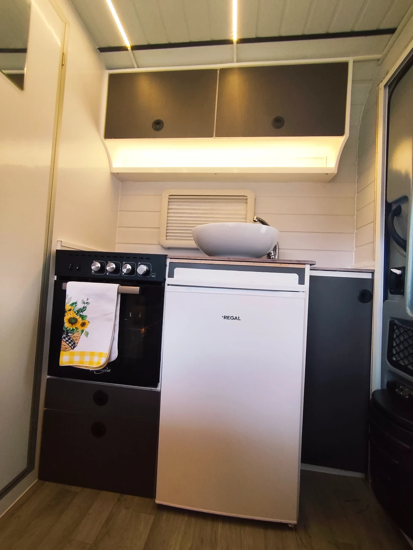 �������� ���� 250 ���� � �������� | Mobile.bg � ����������� 11