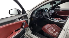 Kia Stinger GT 3.3/TUNING/ОБДУХ/360 КАМЕРИ, снимка 7