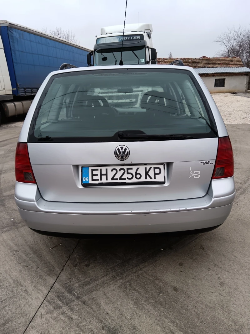 VW Bora, снимка 4 - Автомобили и джипове - 48657270