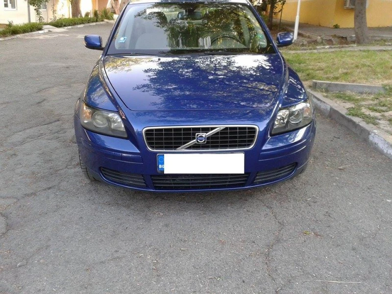 Volvo S40, снимка 1 - Автомобили и джипове - 48735888