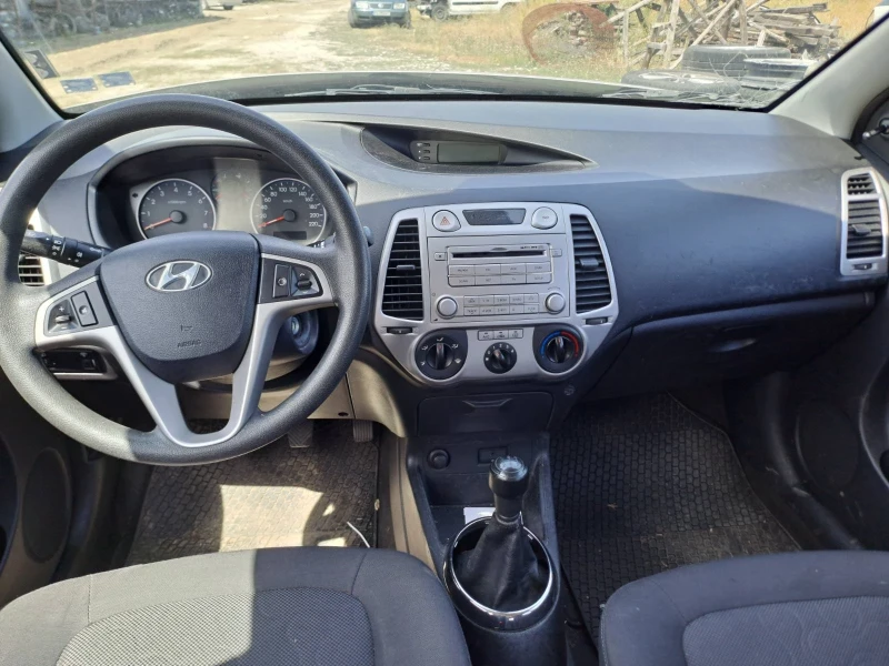 Hyundai I20 1.2i, снимка 8 - Автомобили и джипове - 51496284