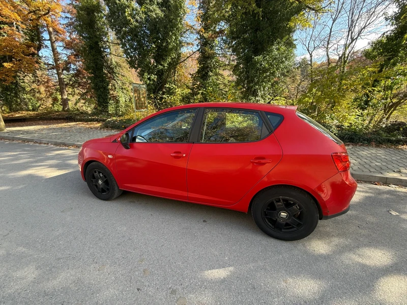 Seat Ibiza, снимка 2 - Автомобили и джипове - 52310645