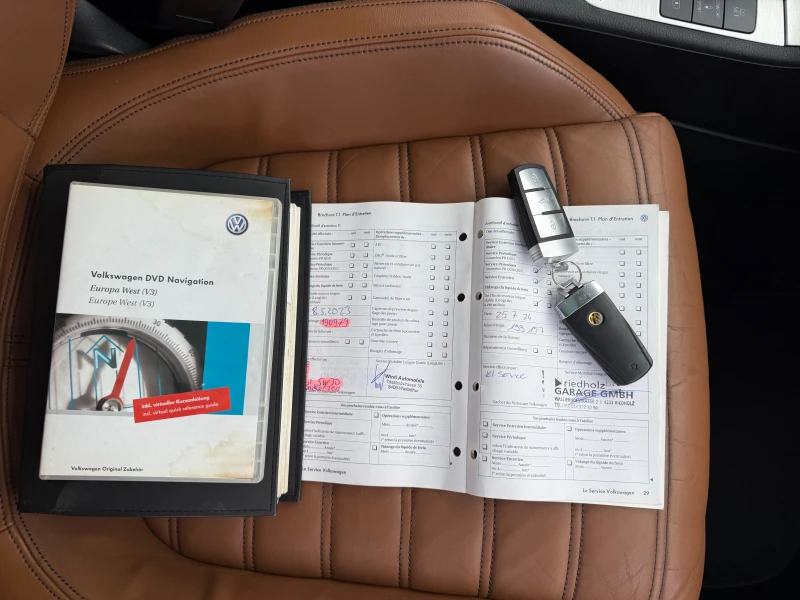 VW Passat CC 2.OTSI АВТОМАТ* ПАНОРАМА* ПОДГРЕВ* КСЕНОН* КОЖА, снимка 12 - Автомобили и джипове - 52669817