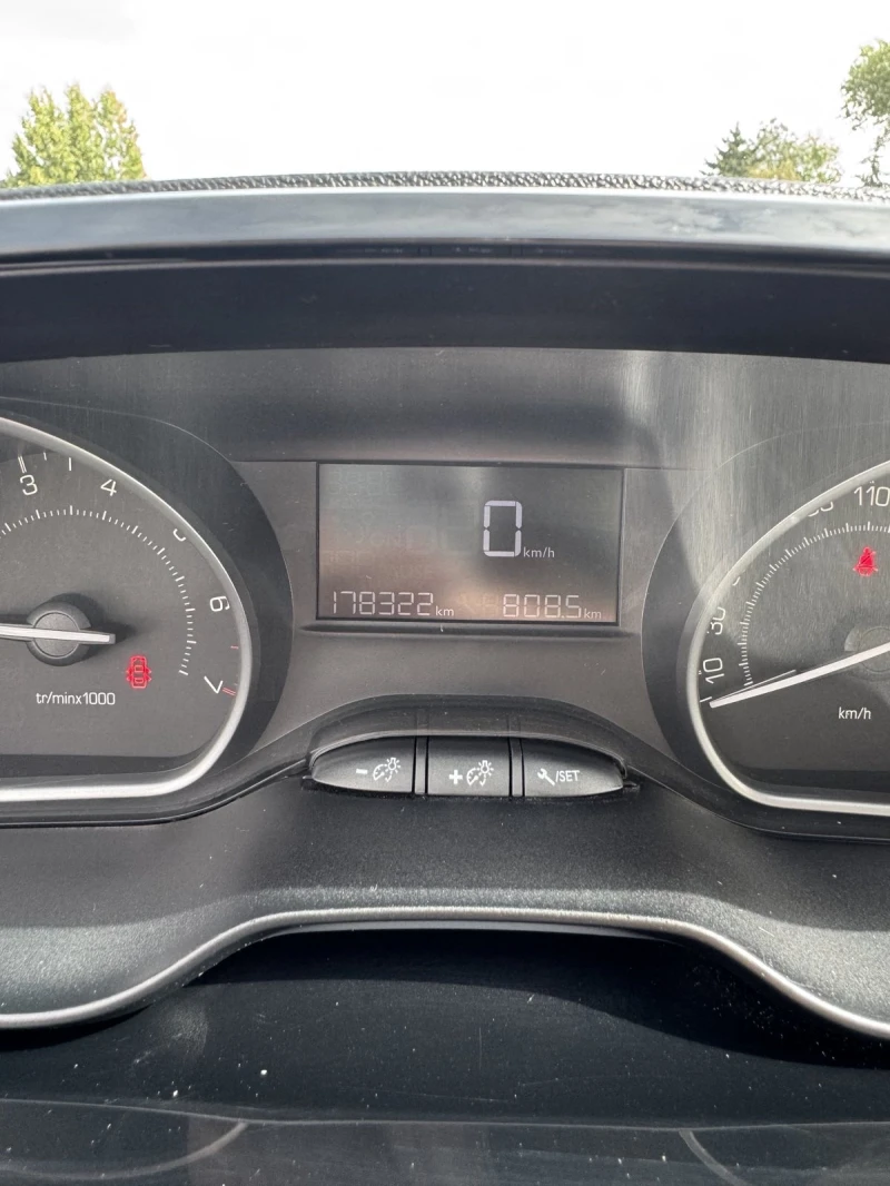 Peugeot 208 НОВ ДВИГАТЕЛ, снимка 7 - Автомобили и джипове - 53057035