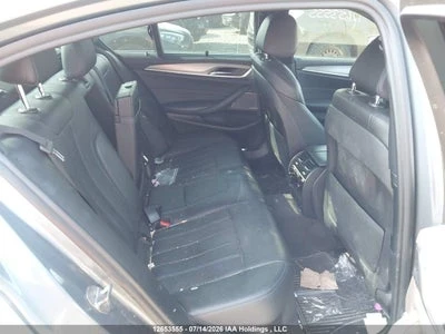 BMW 540 M-Pack* Harman Kardon* Distr, снимка 11 - Автомобили и джипове - 55437378