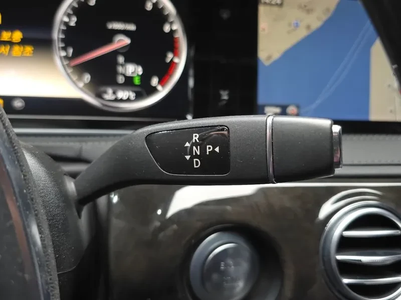 Mercedes-Benz S 500, снимка 9 - Автомобили и джипове - 56294145