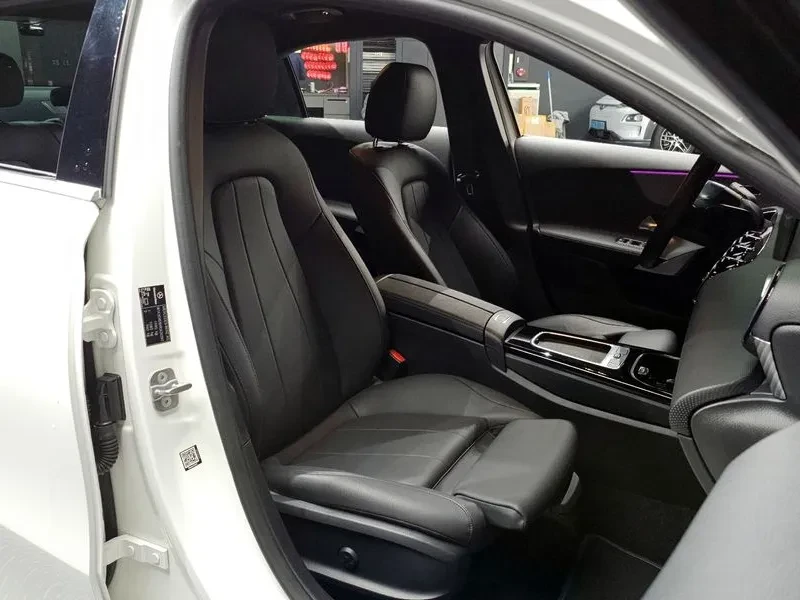 Mercedes-Benz A 220 Sedan/ �������� �� ������/ ����� �� ��������� | Mobile.bg � ����������� 11