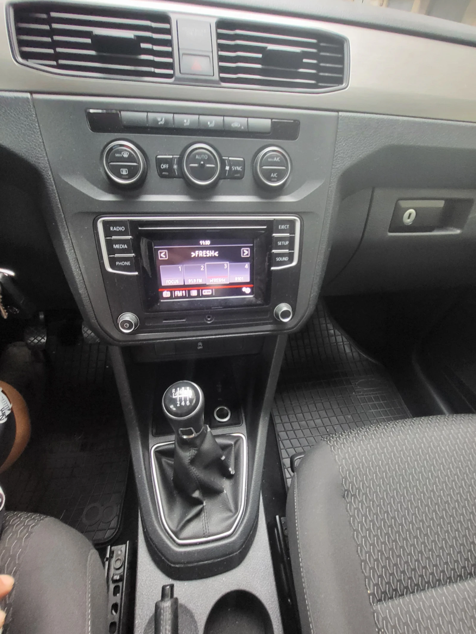 VW Caddy 1.4 | Mobile.bg   14