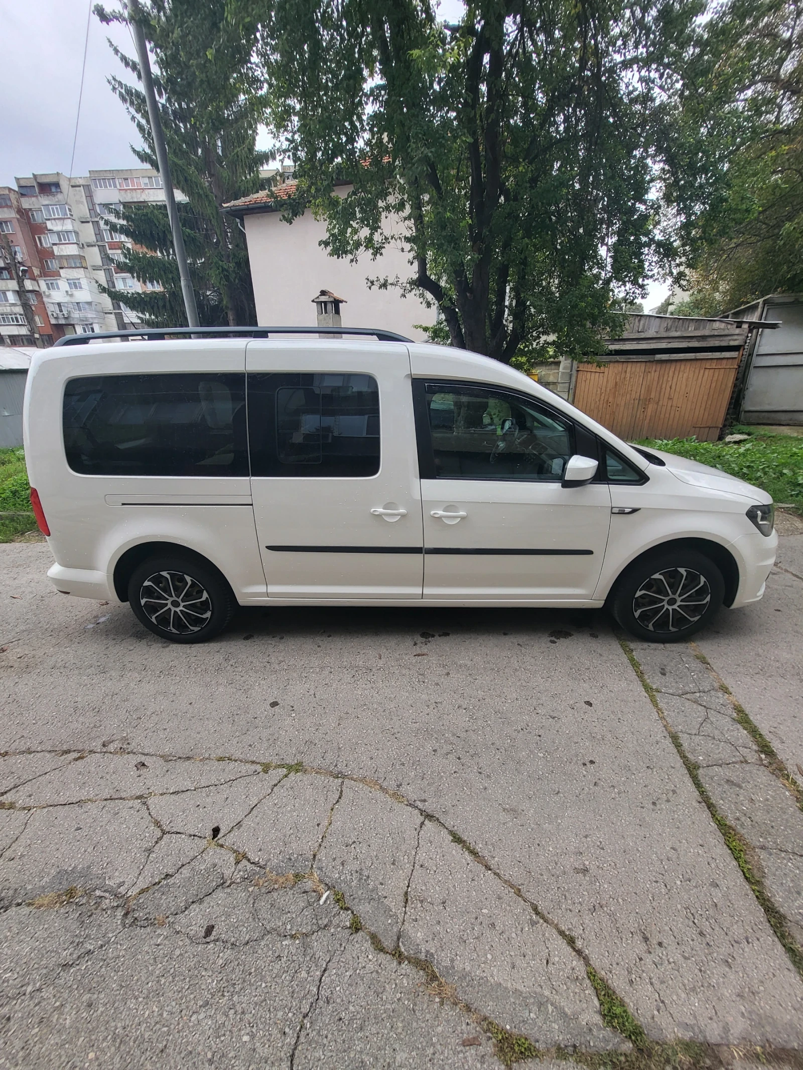 VW Caddy 1.4 - изображение 3