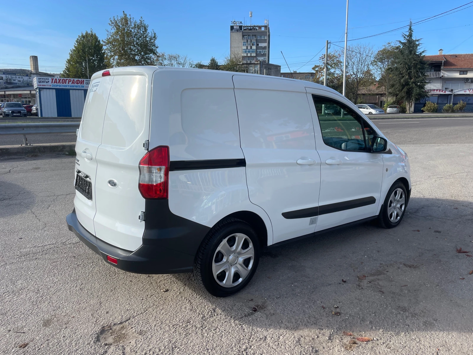 Ford Courier 1.5TDCi - изображение 5