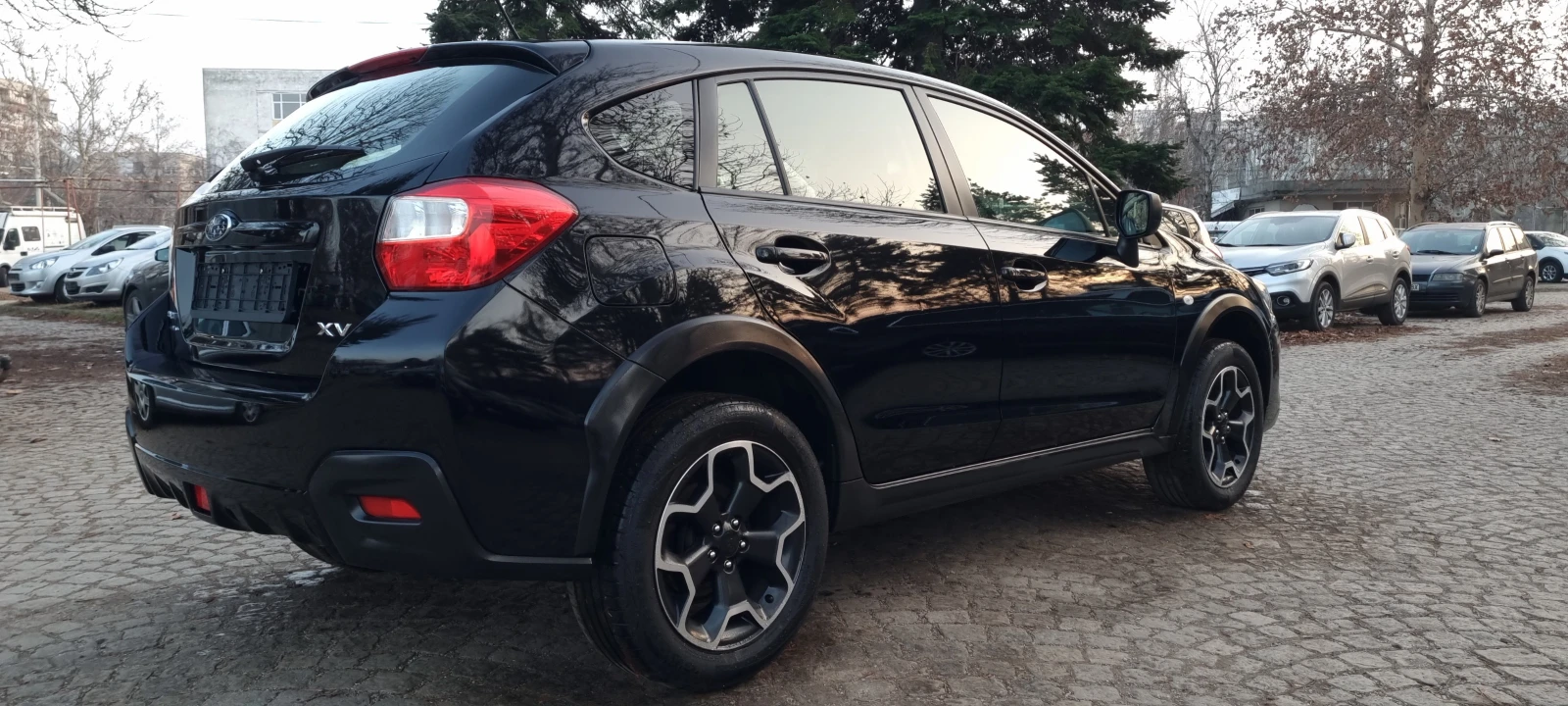 Subaru XV 1.6i * 4×4* * ОБСЛУЖЕН* * СЕРВИЗНА ИСТОРИЯ* * - изображение 5