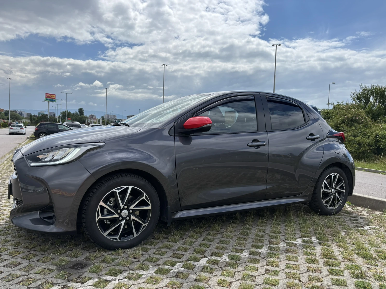 Toyota Yaris POP OUT, Head Up - изображение 5