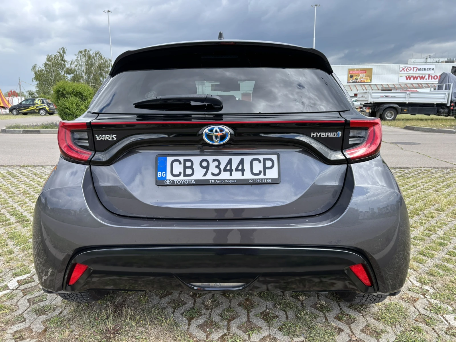 Toyota Yaris POP OUT, Head Up - изображение 2