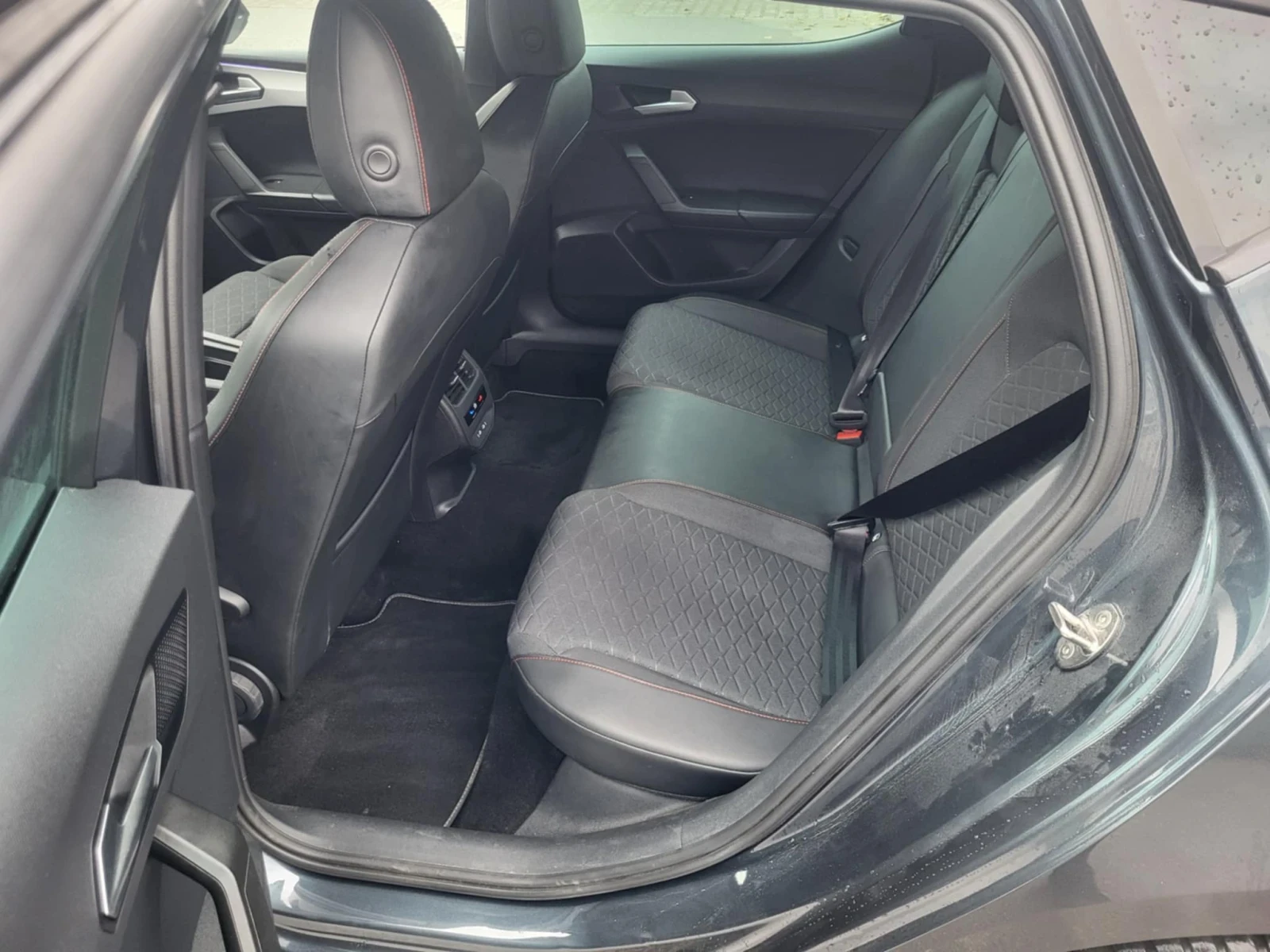 Seat Leon FR 1.5 TGI/Метан/Бензин - изображение 9