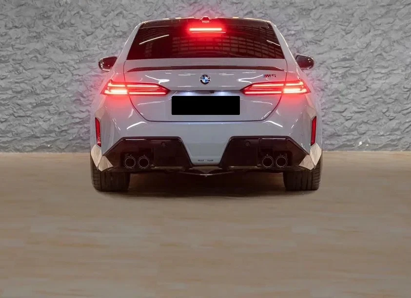 BMW M5 BMW M5 4.4 Hybrid UHK - изображение 2