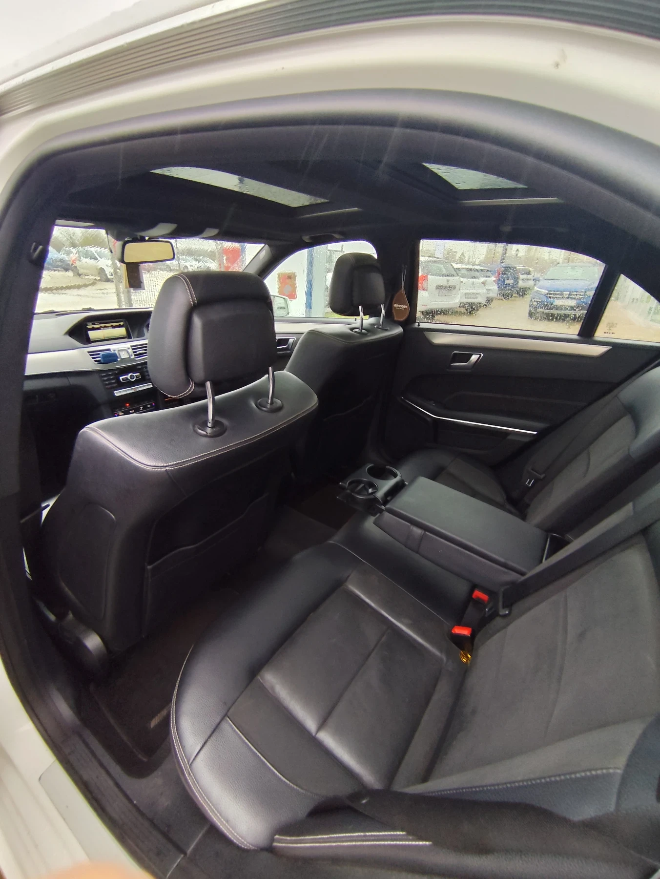 Mercedes-Benz E 250 | Mobile.bg   11