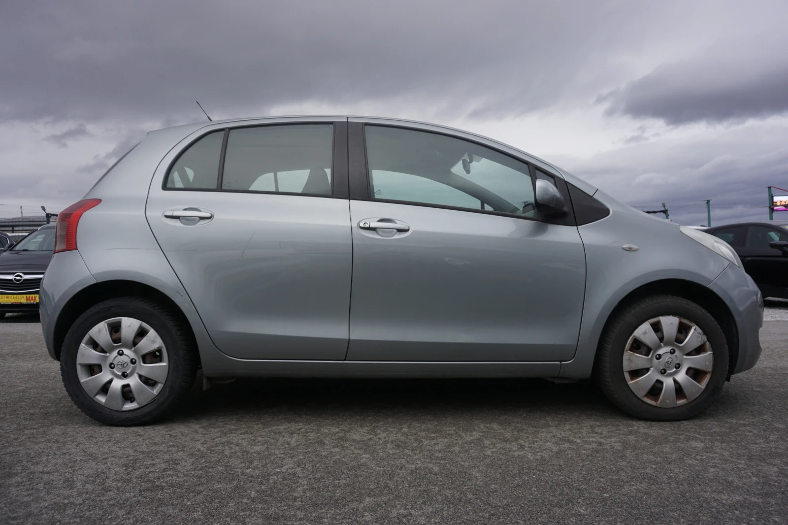Toyota Yaris 1.0i | Mobile.bg � ����������� 8