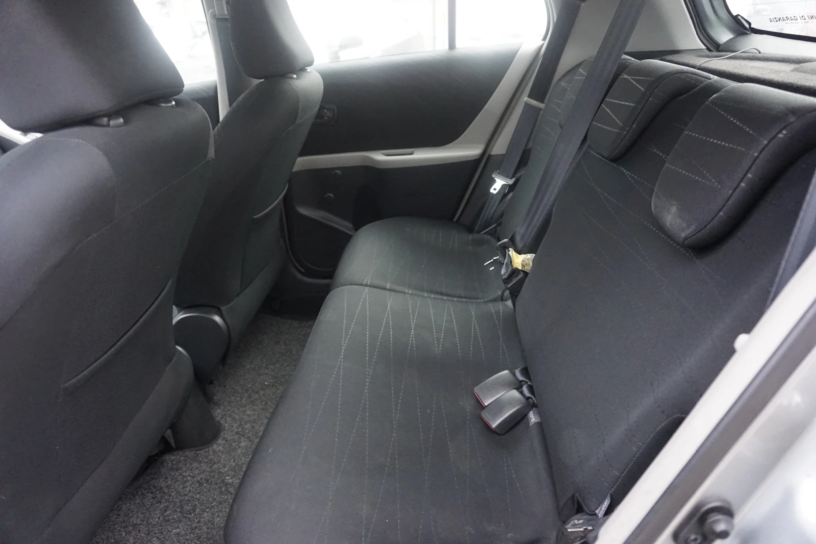 Toyota Yaris 1.0i | Mobile.bg � ����������� 14