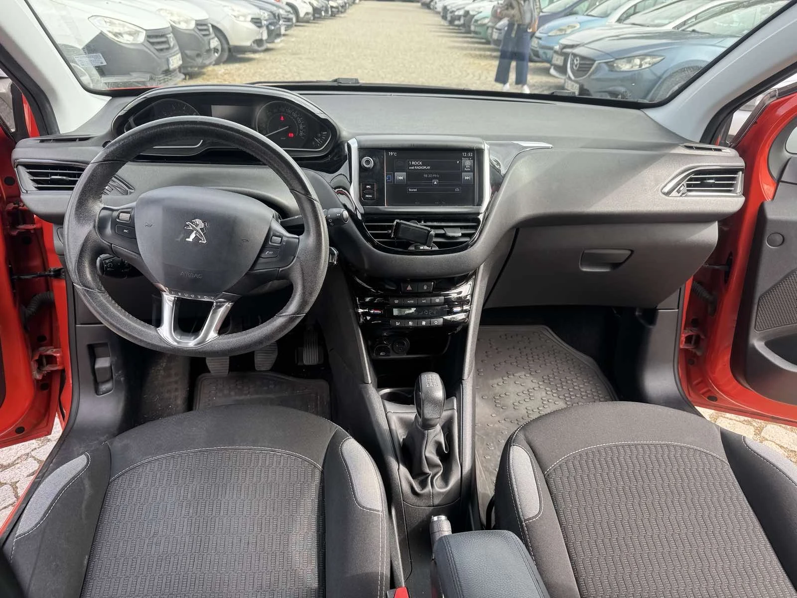 Peugeot 208 ��� �������� | Mobile.bg � ����������� 5