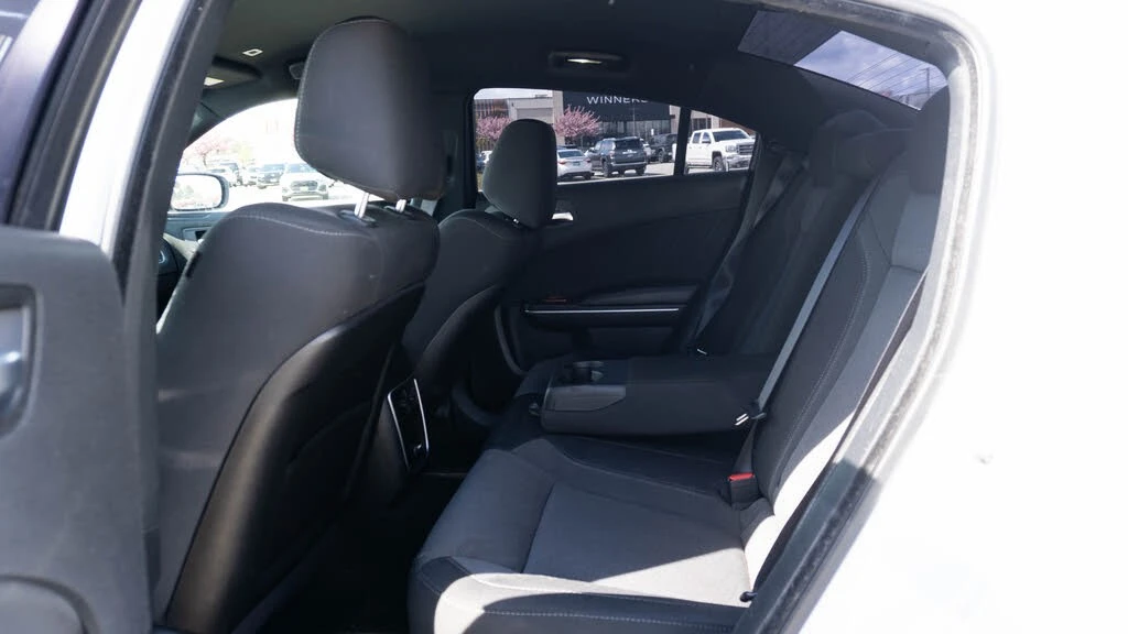 Dodge Charger SXT* AвтоКредит * (ЦЕНА ДО БГ), снимка 12 - Автомобили и джипове - 54430014