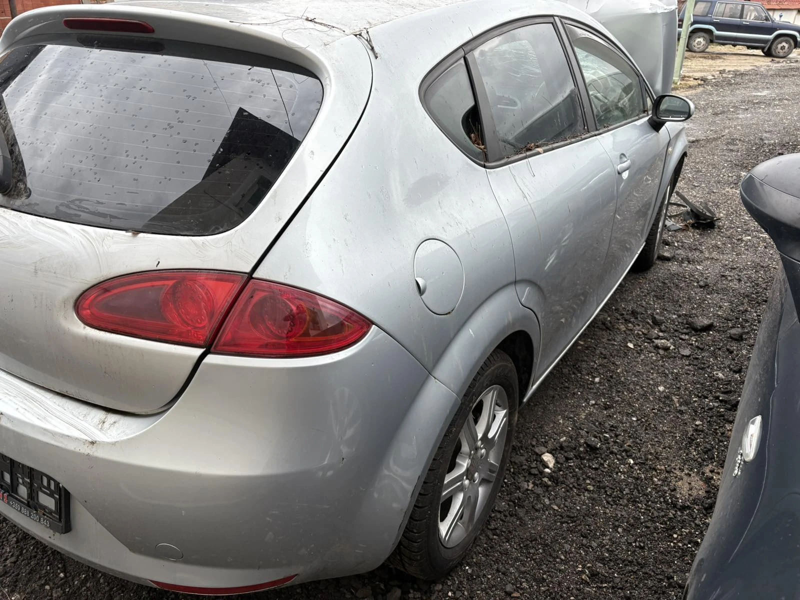 Seat Leon 1.6i, снимка 2 - Автомобили и джипове - 54462411
