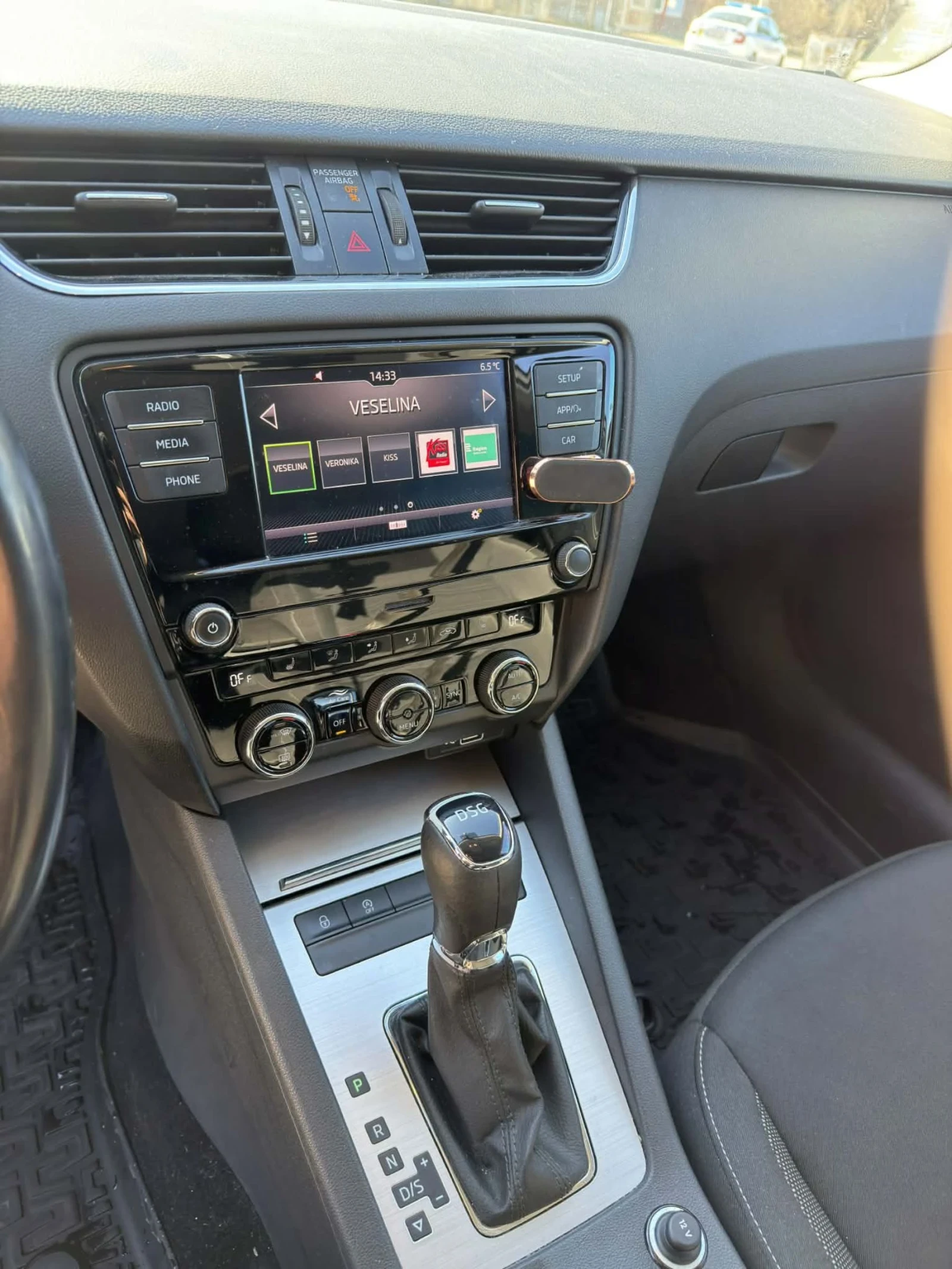 Skoda Octavia 1.4/МЕТАН/ НЕ Е БИЛА ТАКСИ!, снимка 7 - Автомобили и джипове - 54528148
