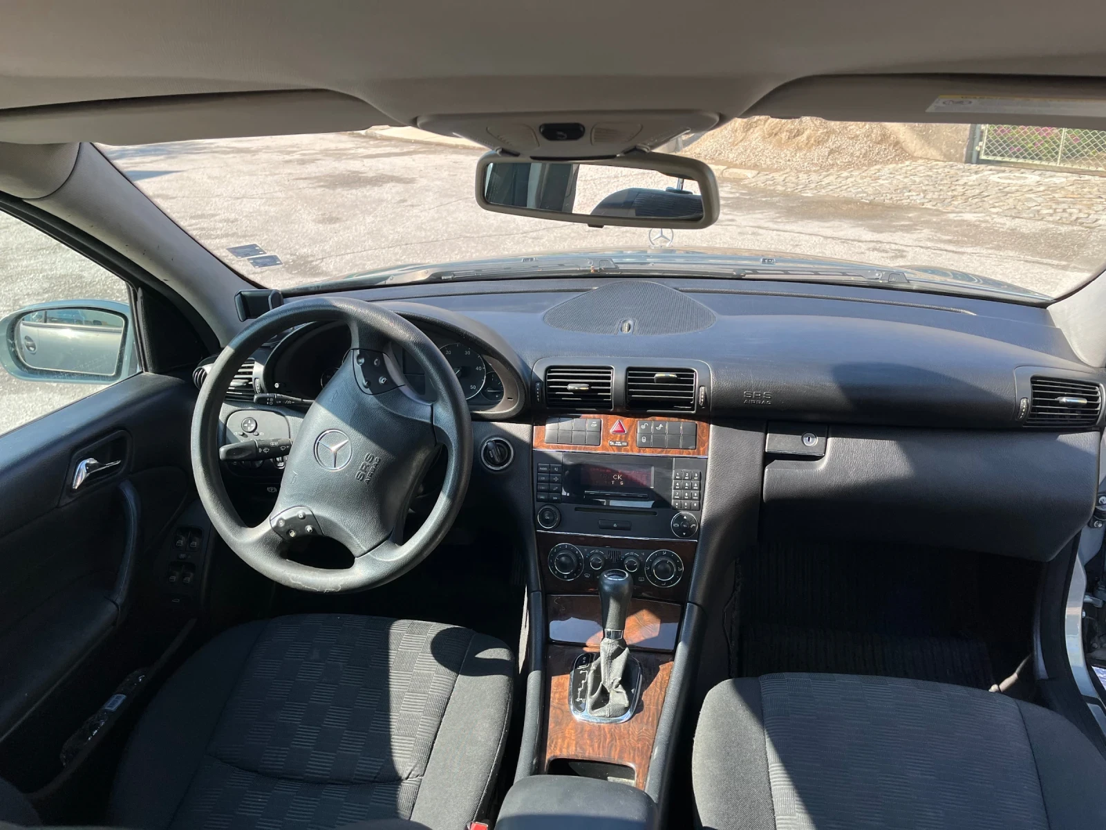 Mercedes-Benz C 220 Facelift, снимка 8 - Автомобили и джипове - 54579997