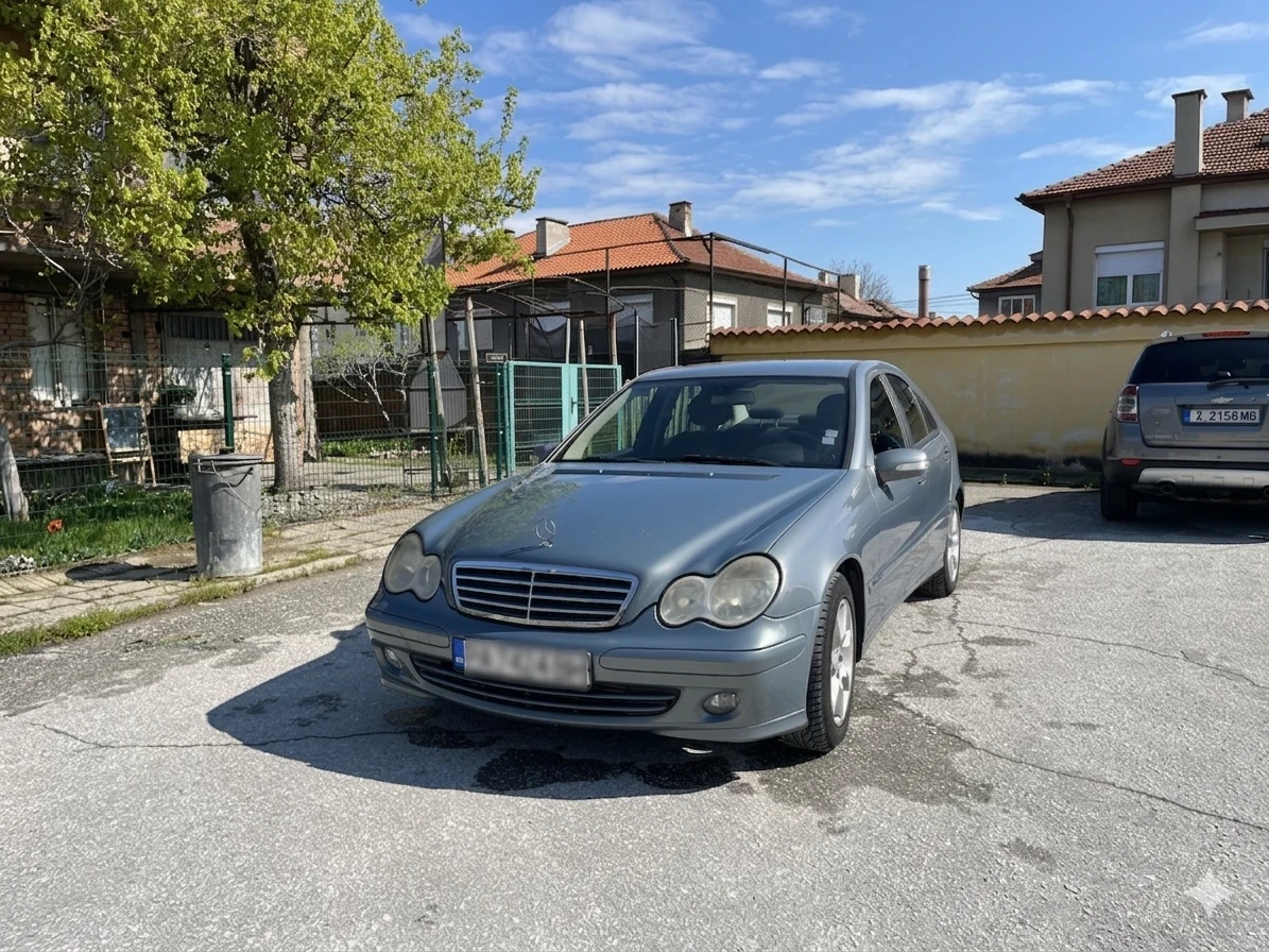 Mercedes-Benz C 220 Facelift, снимка 2 - Автомобили и джипове - 54579997